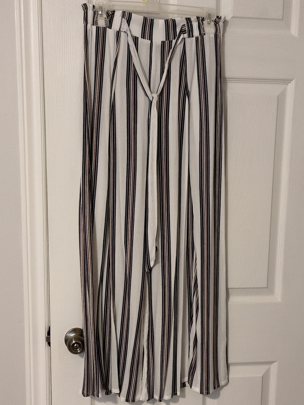 Women's White Vertical Stripe Wide-Leg Pants